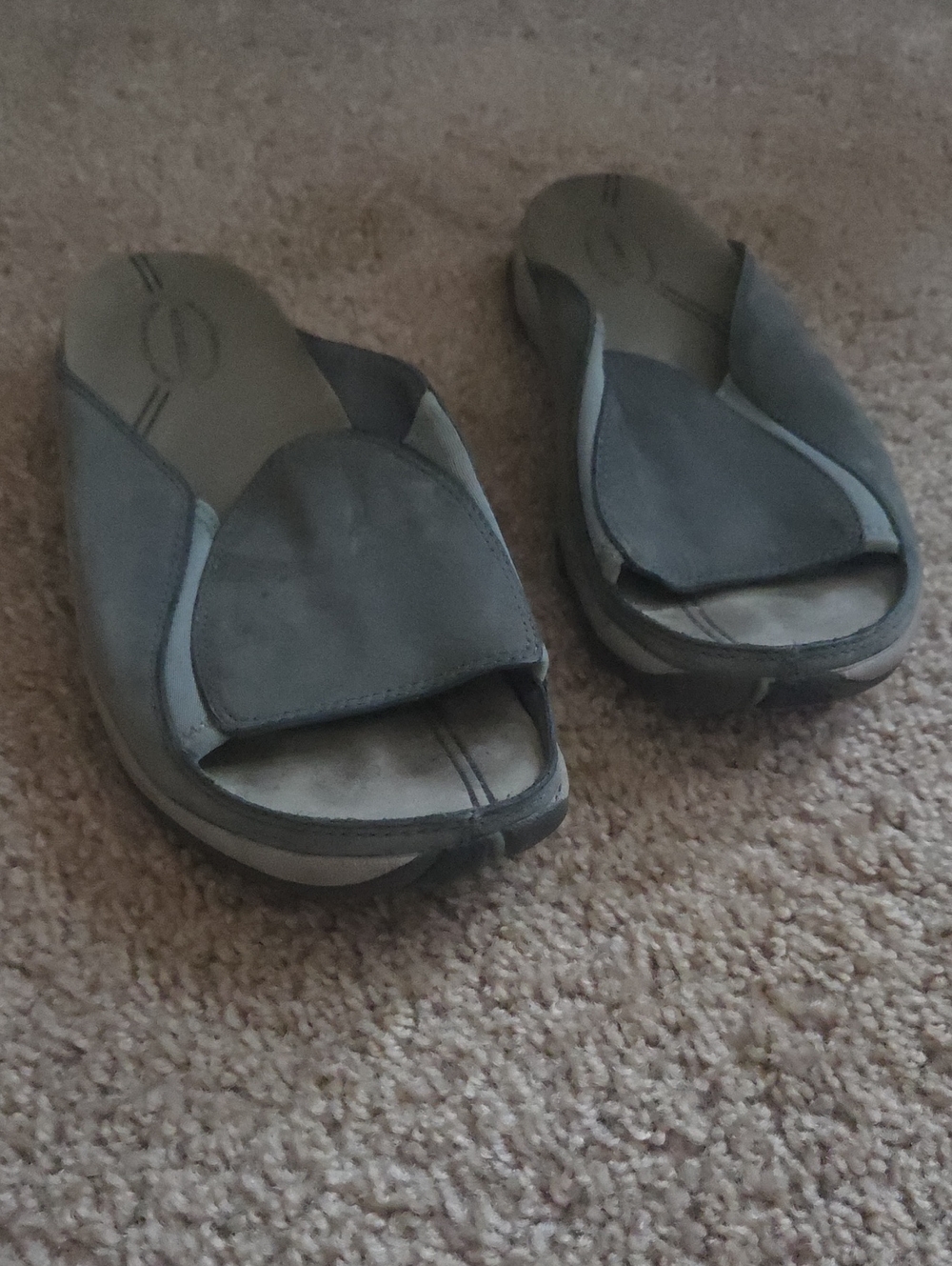Casual Slide Sandals in Gray